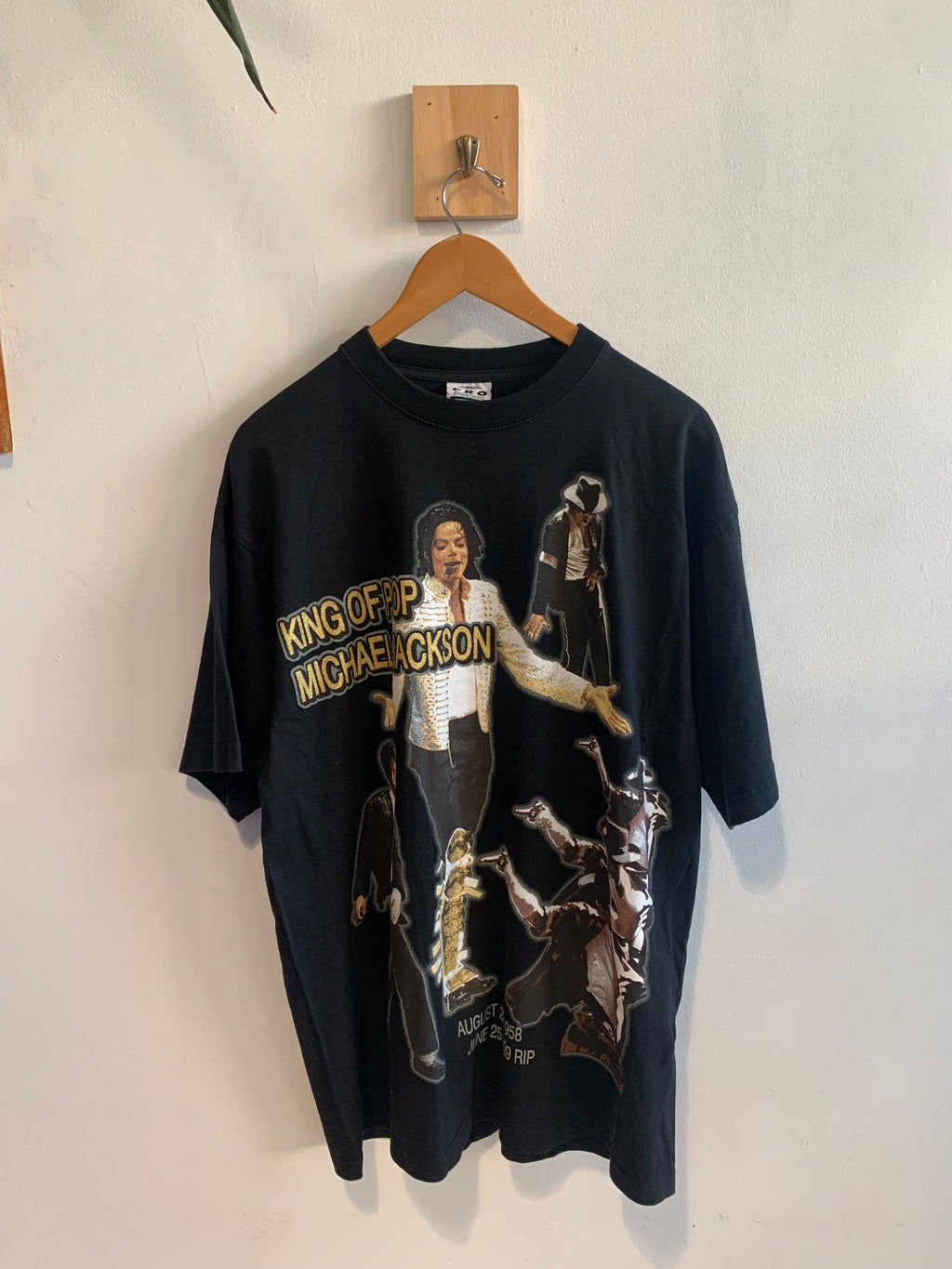 Vintage Micheal Jackson Memorial Tee