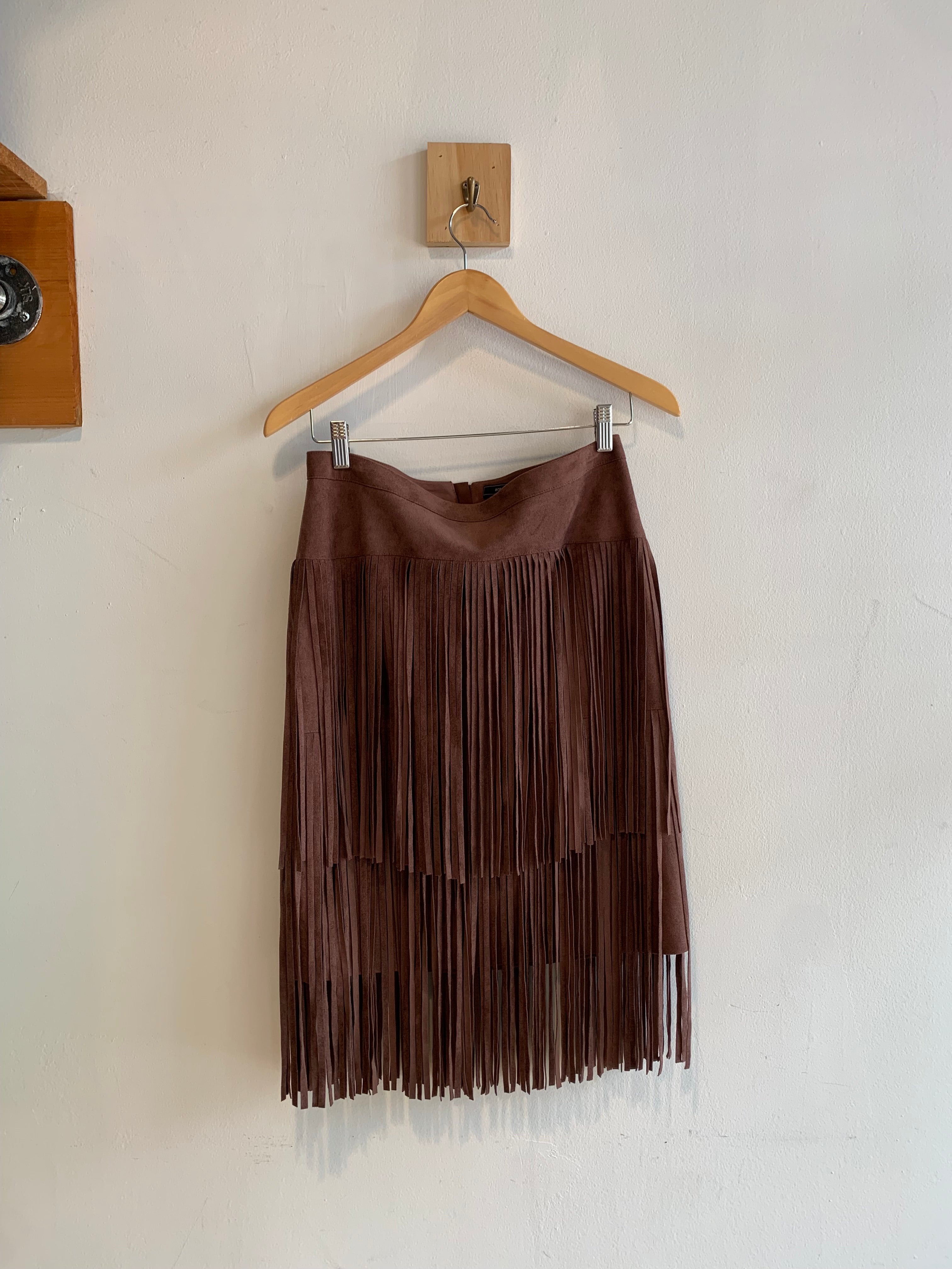 Womans BCBG Max Azria Midi Skirt.