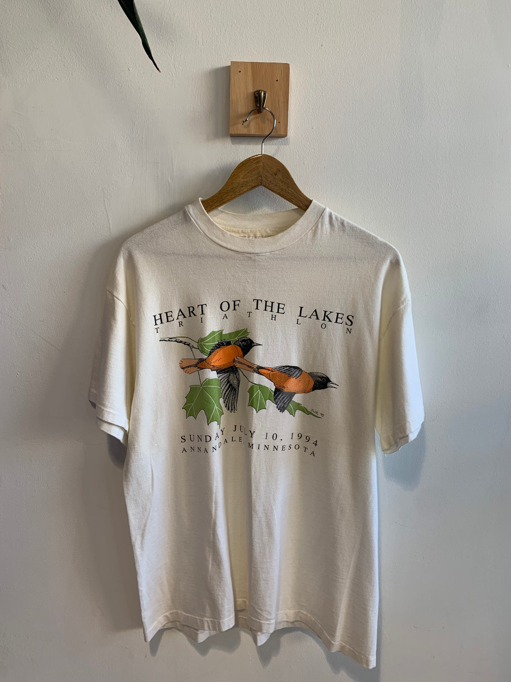 Vinatge Minnesota Bird Tee